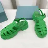 2023 Kvinnor Sandaler Foam Rubber Sandals Black White Hollow Shoes Bekväma söta retro Beach Shoes Fashion Platform Slides With Box 35-41