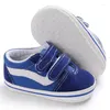 Chaussures de sport Born Baby Boys Pre-Walker Soft Sole Pram Canvas Sneakers Trainers Casual