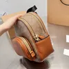 Composite Lovely Mini Pack Designer Classic Small Mochila High Quality Casual Working Leather Shoulders Coac Track Bags Totes Belt Strap Bag Unisex Tamanho 25x18cm