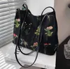 Borse da sera Luxury Brand Large Flowers Tote Bag Tessuto di alta qualità Borsa da donna firmata ad alta capacità Spalla 230711