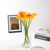 装飾的な花10pcsカラ人工ユリ偽の花のブーケウェディングブライダルホームデコレーションバレンタインデーギフト
