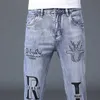 Jeans da uomo firmati Jeans da uomo estivi europei marchio di moda stampa a diamante caldo leggings rossi netti slim fit personalizzati 04P4