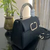 2023 Nouveau sac à main pour femme Sac à bandoulière de qualité haut de gamme Sac à bandoulière en cuir de vachette orné de cristaux imitation avec bandoulière poche intérieure doublée en cuir de mouton