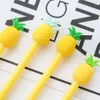 Pennor 24pc/pack söta skolpennor ananas kawaii brevpapper roliga saker sak bollen pen rullboll bollpunkt kawai stationär blå bläck