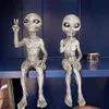 Minifig UFO Outer Space Alien Statue Martiens Jardin Figurine Ensemble Pour La Maison Intérieur Extérieur Figurines Jardin Ornements figure jouets cadeau J230629