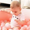 Ballon 50 Pcs 7 cm Boules Cadeau De Noël Coloré En Plastique Souple Océan Boule Drôle Bébé Enfant Fille Garçon Nager Piscine Océan Vague Balle 230628