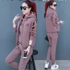 Femmes s Survêtements 2023 Automne Hiver Casual Sweat Suit Mode En Peluche Épaissie À Capuche Tops Gilet Pantalon 3 Trois Pièces Ensemble Pour Les Femmes 230629