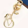 Nouveau style de mode Luxurys porte-clés designer porte-clés lanières hommes boucle en métal porte-clés pour hommes et femmes voiture porte-clés charme sac porte-clés accessoires de mode cadeau