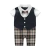 Rompers Gentleman Baby Style Kort ärmbröllop och festpojkar Klipp Romper 230628