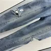 23SS Fw Jeans da donna firmati Pantaloni con ricamo di lettere Ragazze New Cotton Vintage High End Runway Brand Hole Cowboy Outwear Denim Pantaloni lunghi dritti