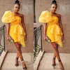 2023 Chic Gold Short Prom Dresses One Shoulder Sleeve Ruched Mini Yellow Tight Evening Gowns Cocktail Party Dress For Women Back Zipper