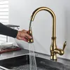 Zlew łazienki krany Złoty pokład Instalacja wyciągnięta kran kuchenny spray Kitchot Kitchna 360 ° Rotattble Cold Sink Mikser Tryb wzmacnia
