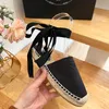 Nytt linne broderade Espadrilles Sandaler Flats klackar Summer Women's Luxury Designers Leather Sole Evening Casual Sand Dress Shoes Factory Factwear Storlek 35-41