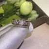 Pierścienie zespołowe pełne diamentowe tytanowe stal Srebrny Pierścień Miłości Mężczyźni i kobiety Rose Gold Pierścienie dla miłośników Para biżuterii Prezent Z230629