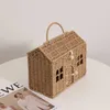 Сумки Totes Cartoon small house соломенная новая нишевая дизайнерская хижина ручная тканая сумка выходит для хранения корзины Stylisheendibags