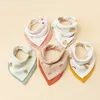 Bavoirs pour bébé Pur Coton Gaze Burps Chiffons Nouveau-né Triangle Salive Serviette 4 Couches Imprimé Pinafore Bandana Infant Bavoir Écharpe Slabbetjes Enfant Dessin Animé Turban BC832