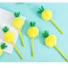 Pens 12pcs/Toplu Yenilik Sevimli Komik Kabarık Ananas Kalemleri Bulanık Pom Kırtasiye Kalemi Kawaii Beyaz Okul Ofisi Siyah Mavi Mürekkep Şeyler