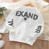 T-shirts Lente Kids Jongens Witte Sweatshirts Katoen Lange Mouwen Letter Print Pullover Tops voor Tieners Mode Kinderen Trainingspakken 8 Jaar 230628