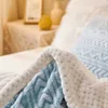 Decken Nordischen Stil Weiche Atmungsaktive Decke Korallen Fleece Warme Winter Tagesdecken Tröster Sofa Plaid el Home Decor 230628