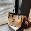 Designer sacos verão moda palha trança grande capacidade sacola feminina nova 2023 textura temporada de verão bolsa de ombro grama tecido saco eleganteendibags