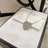 Vergulde gouden kettingen creatieve luxe hanger ketting paar stijl valentijnsdag cadeau sieraden mode decoratief metalen hart ontwerper oorbellen voor vrouwen C23