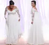 Abiti da sposa taglie forti a maniche lunghe con scollo a V profondo Applique Abiti da sposa country da spiaggia Abiti da sposa con spalle scoperte Vestido De Novia