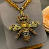 Pendant Necklaces Medieval Colorful Bees Geometric Necklace Retro Court Style Ladies Temperament Collar Chain Female Fashion Party Jewelry