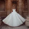 2023 arabo in rilievo di cristallo A-line 3D pizzo fiori abiti da sposa di lusso maniche lunghe Arabia Saudita Dubai Plus Size abito da sposa