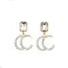 Luxury Designer Stud örhängen Elegant Classic Letter Women Premium Jewelry Earrings Gift Par 18K Gold Plated Accessories