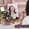 Mallettes de train de maquillage Valise portable Boîte à cosmétiques en alliage 3 grands plateaux avec miroir Verrouillage Clés Porte-pinceaux pour artistes 230628