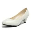 Geklede schoenen Dames Leer Med Hakken Hoge kwaliteit Klassieke Zwart-Wit Pumps voor Office Dames Wit Rood Sexy