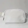 مصمم حقيبة عصرية مريحة ومتعددة الوظائف تخزين الرياضة في الهواء الطلق حزمة مراوح حقيبة crossbody عالية الجودة مادة النايلون حزام الكتف قابل للتعديل