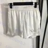 Conjunto de shorts de grife feminino com zíper jaqueta com capuz calça casual carta distintivo casaco calça esportiva duas peças