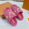 Дизайнерские женские сандалии Letter V Lambs Slide Черно-белые шерстяные тапочки Большой женский слайдер Платформа Slider Running Geta