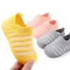 Babys And Tolders İçin Atletik Ayakkabı 2023 Bebek Çocuk Bebek Kız Erkek Yaz Slip-On Çizgili Sneakers Katı Moda