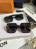 20% OFF Wholesale of sunglasses New Large Frame Women's Korean Fashion Premium Screen Red Anti UV Sunglasses