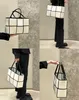 Bolsas de ombro de qualidade Bolsa de ombro Arco Bolsa de lona Bolsa de couro 2 peças Senhora mulher Compras férias Bolsa de viagem Grande capacidade luxo Moda Preto branco Criss- linhas 30CM