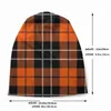 Baskar sömlös tartan tyg orange mönster unisex män kvinnor tunn mössa casual cap check moderna mönster vektor svart