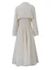 Grundläggande casual klänningar EAM Women Beige Pleated Linen Long Elegant Dress Lapel Neck Sleeve Loose Fashion Spring Autumn 2023 3W6617 230629