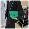 Avondtassen Mode Kleine Handtas Portemonnee Crossbody Schoudertas Voor Vrouwen PU Lederen Zadel Vorm Tas