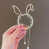 Hårtillbehör Pearl Tassel Rhinestone Luxury Fish Wings Ear Round Bun Claw for Girl Woman Temperament Designer Clips Fashion