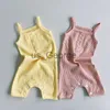 Zestawy odzieży Summer Baby Romper Pasek Nowonarodzony One Piece Ubranie bez rękawów Baby Boy Solid Jumpsuits Toddler Girl Bodysuits Infant Ubranie J230630