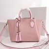 M55029 Bolsas de alta qualidade Boston Designer HAUMEA Moda MAHlNA Bolsa com zíper Bolsa feminina de luxo Bolsa transversal Couro real Bolsas de ombro perfuradas para corpo cruzado