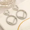 Basit Lüks Marka Tasarımcıları Harfler Damızlık 18K Altın Kaplama S925 Gümüş Geometrik Kadın Kakma Kristal Yapay Elmas Paslanmaz Çelik Küpe Düğün Parti Jewerlry
