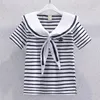 Zestawy odzieży Summer Girls Suit Koreański kołnierz marynarz Stripe Stripe z krótkim rękawem plisowana spódnica 2pcs garnitury jk mundur stroje dla dziewczyny 3 13 230630