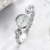Relojes de pulsera Reloj de cuarzo clásico para mujer Relojes de mujer Reloj de pulsera redondo Color dorado plateado Relojes de banda de diseño simple
