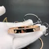 Clásico brazalete de acero de titanio pulseras con tornillo mujer hombre amante patrón lujoso diseñador regalo de la familia C oro plata diamantes joyería que no se desvanece