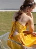 Günlük Elbiseler Pileli Büyük Salıncak Güzellik Geri Elbise Kadın Bling Parlak Resmi Smokin Parti Yemeği Ziyafet Zarif Lüks Kelebek Tasarım