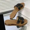 Moda Slides Chinelos Mulher Vintage Couro Sandálias Verão Ao Ar Livre Sapatos de Praia Senhoras Couro Branco Preto Castanho Clássico Sandália Chinelo