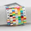 Nouveau bracelet à breloques de style bohème coloré populaire Bracelets d'espoir d'amour d'alphabet de couleur assortie